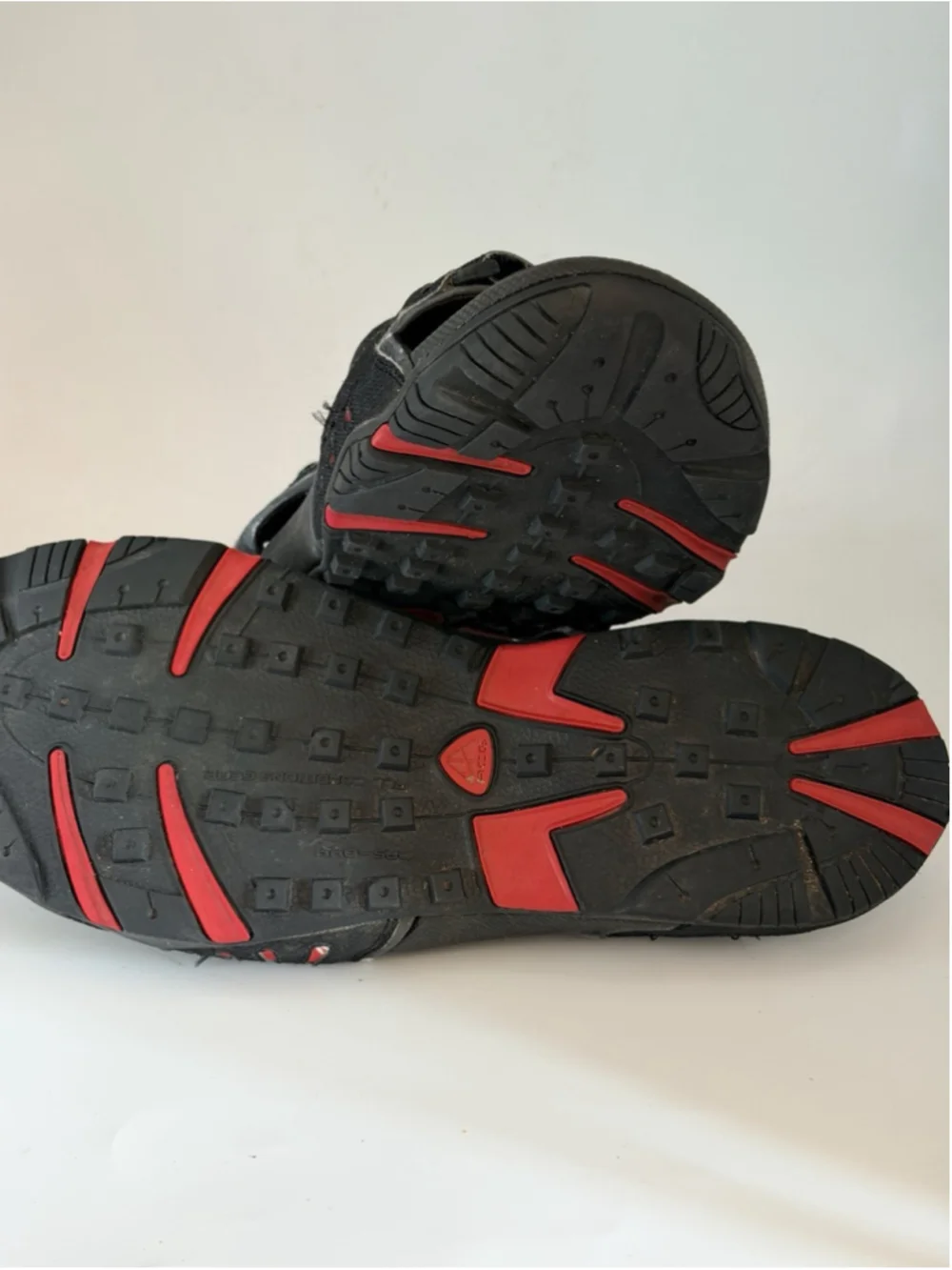 Nike ACG Air Vtg Strap Men’s Sandals Outdoor Black Red Fog Size 15
